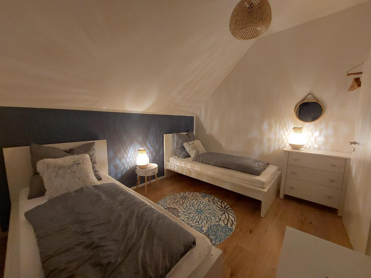Gemuetliche Familienwohnung In Der Naehe Des Nordparks Und Des Norparkcenters! Bielefeld Ngoại thất bức ảnh